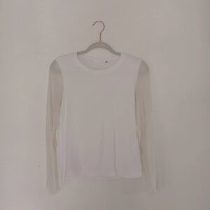 Elaine Kim. Long sleeve. White. Size Small.